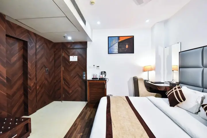 Амритсар: Sawera Grand