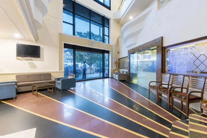 Ахмедабад: Hotel The Westend