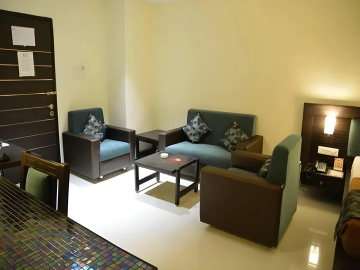 Ахмедабад: Hotel The Westend