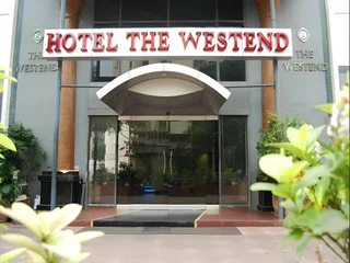 Ахмедабад: Hotel The Westend