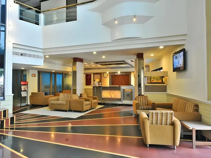 Ахмедабад: Hotel The Westend