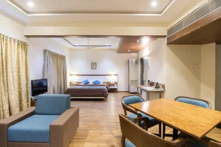 Ахмедабад: Hotel The Westend