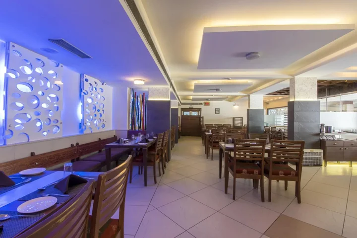 Ахмедабад: Hotel The Westend