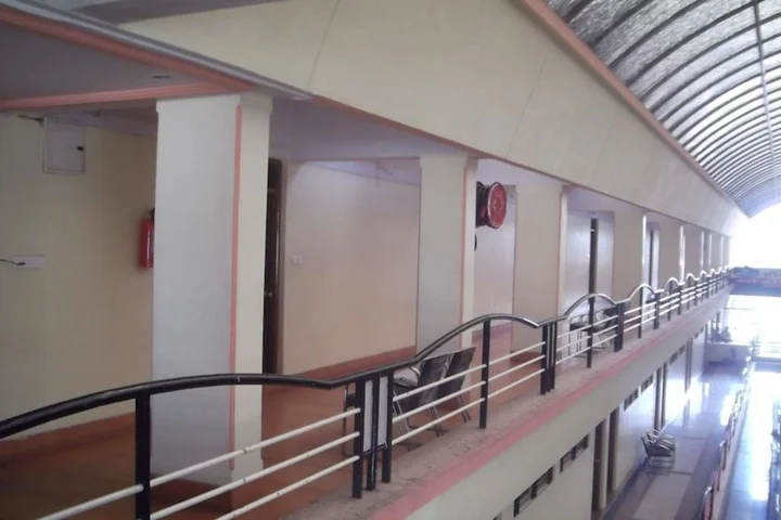Нашик: Hotel Sahyadhri