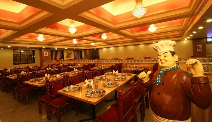 Тхане: Hotel Tip Top Plaza
