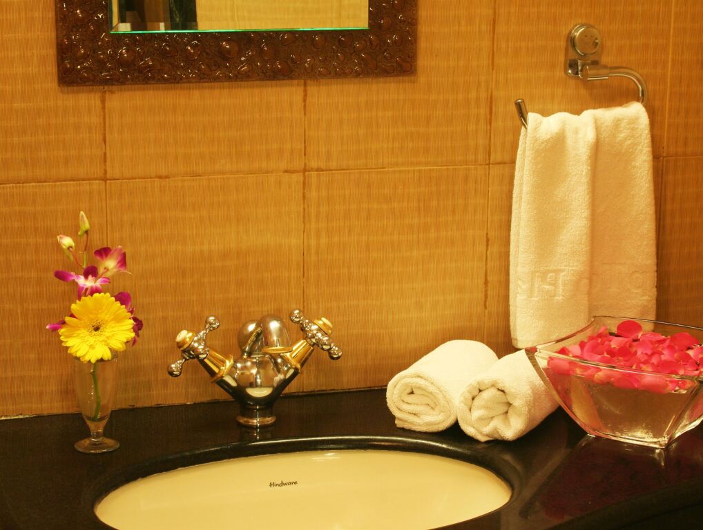 Тхане: Hotel Tip Top Plaza