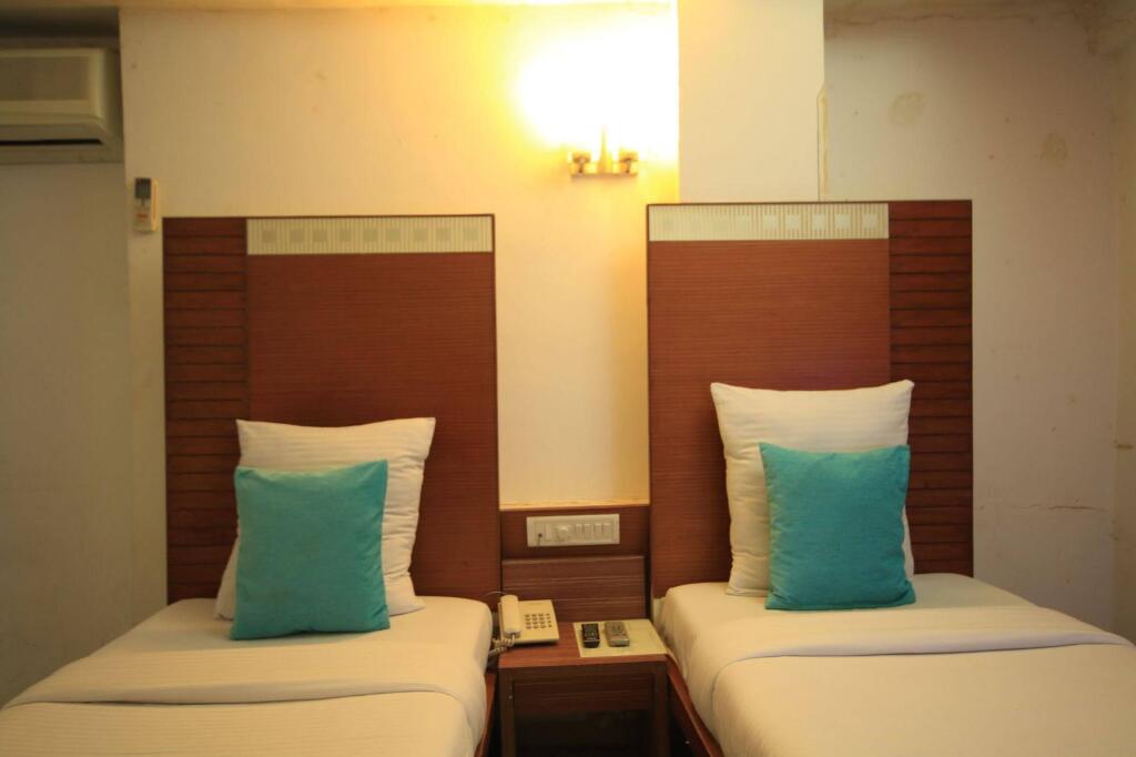 Ахмедабад: Hotel Kadamb Inn