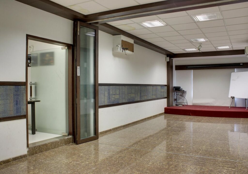 Ахмедабад: Hotel Kadamb Inn