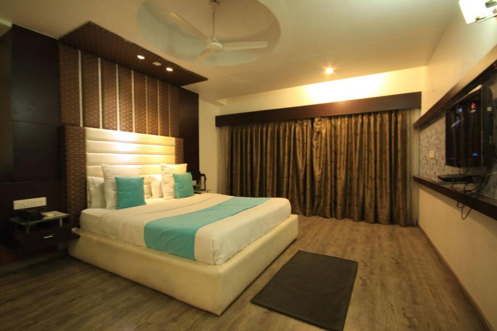 Ахмедабад: Hotel Kadamb Inn