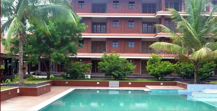 Тхане: Ayurvedic Village