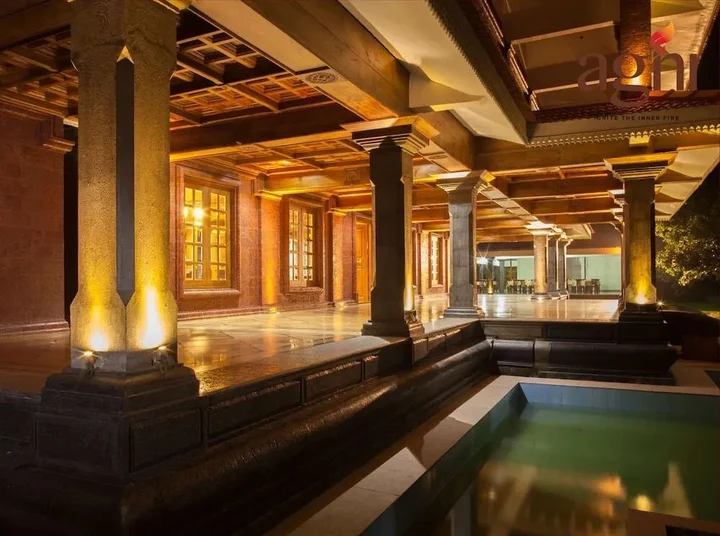 Тхане: Ayurvedic Village