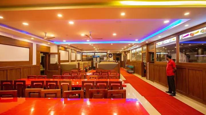 Кумили: Woodside Residency Thekkady
