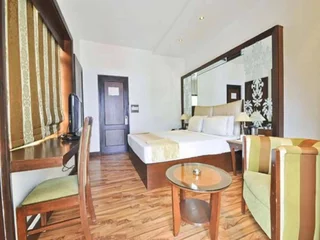Бангалор: Hotel VT Paradise