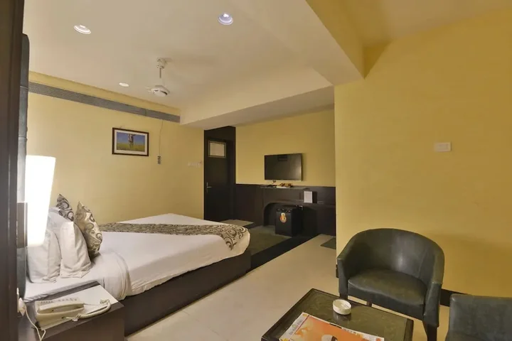 Райпур: Hotel The Golden Oak Central by Citrus Prime