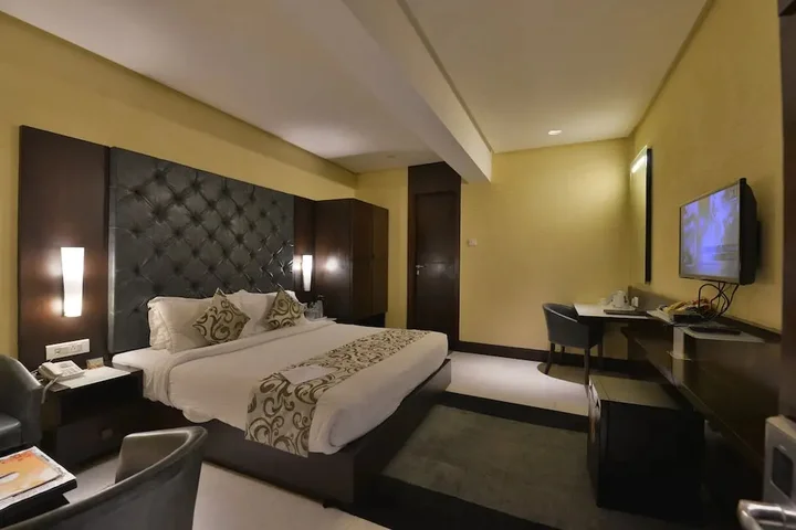 Райпур: Hotel The Golden Oak Central by Citrus Prime