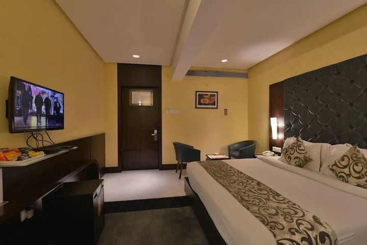 Райпур: Hotel The Golden Oak Central by Citrus Prime