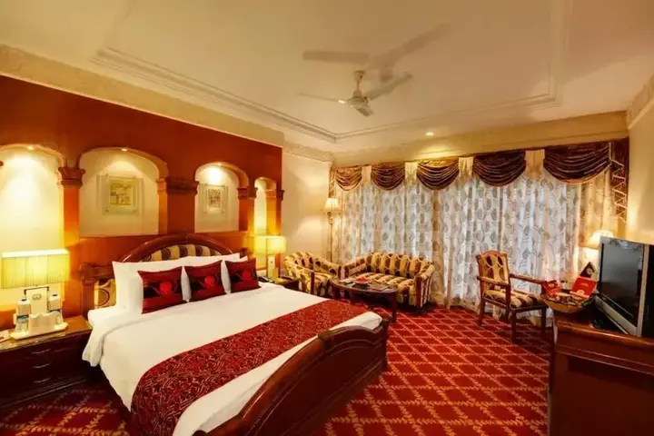 Райпур: Hotel Babylon International