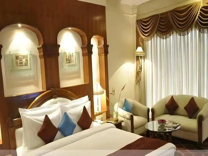 Райпур: Hotel Babylon International