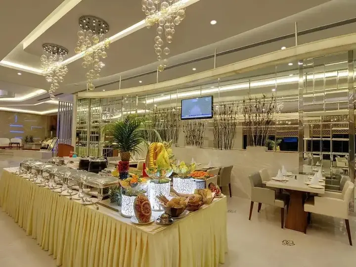 Райпур: Hotel Babylon International