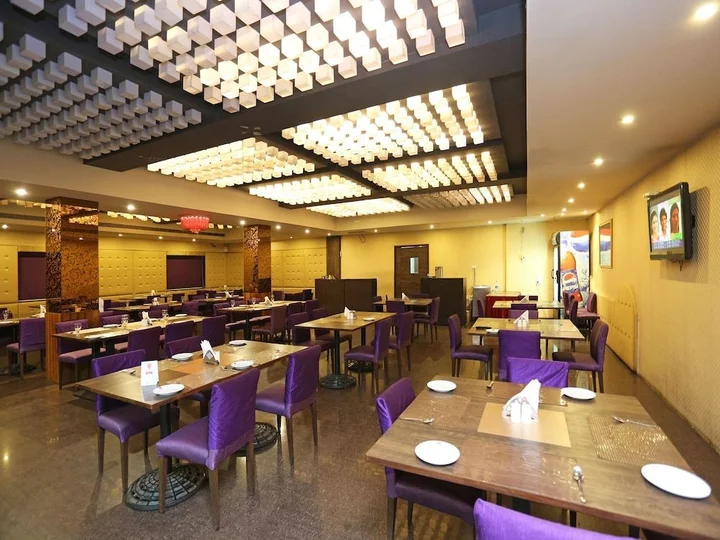 Райпур: OYO 11939 Hotel Queens Club of India