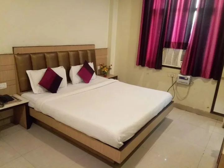 Нью-Дели: Hotel Golden Gate