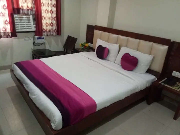 Нью-Дели: Hotel Golden Gate