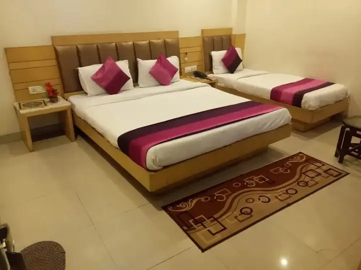 Нью-Дели: Hotel Golden Gate