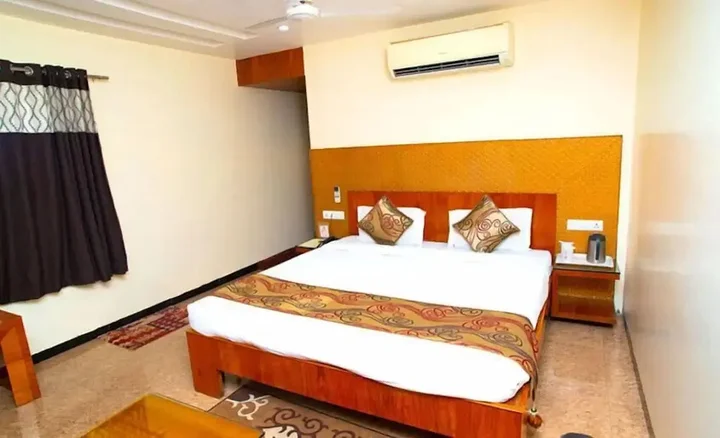 Райпур: Hotel Simran Heritage