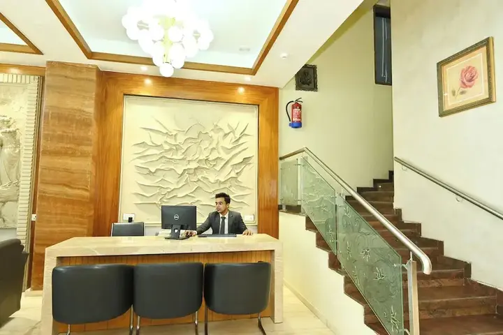 Райпур: Hotel Simran Heritage