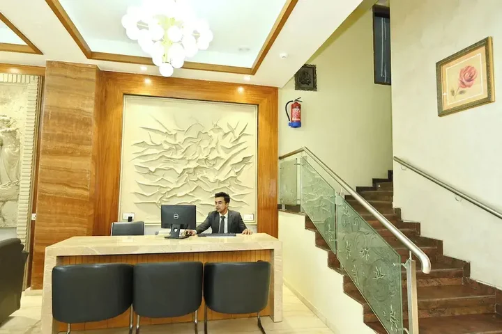 Райпур: Hotel Simran Heritage
