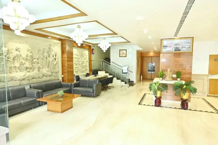 Райпур: Hotel Simran Heritage