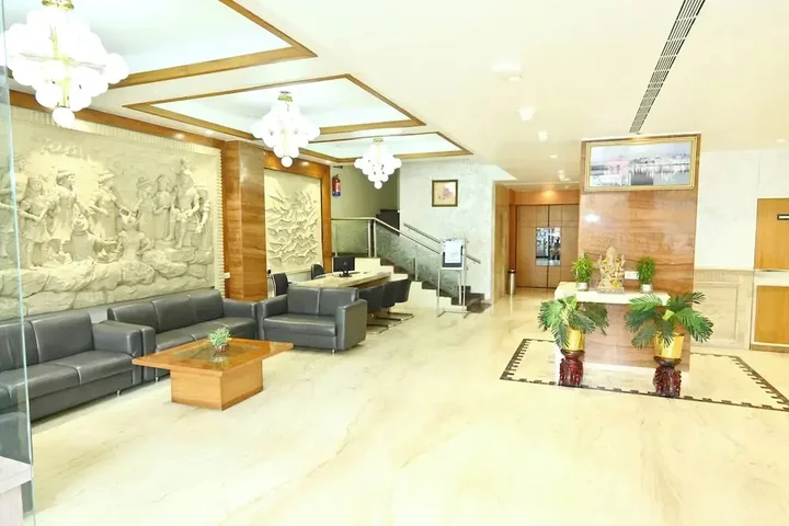 Райпур: Hotel Simran Heritage