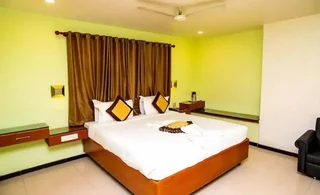 Райпур: Hotel Simran Heritage