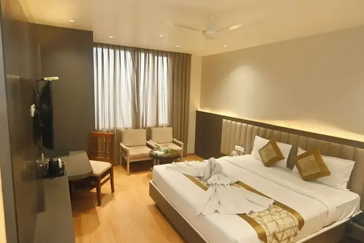 Райпур: Hotel Simran Heritage