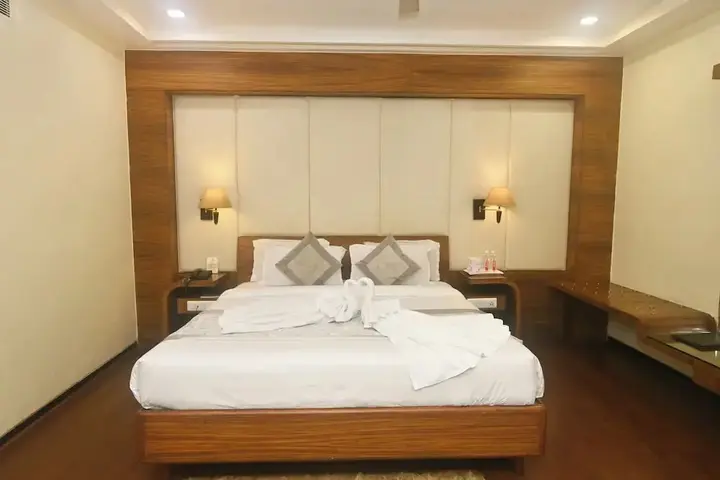 Райпур: Hotel Simran Heritage