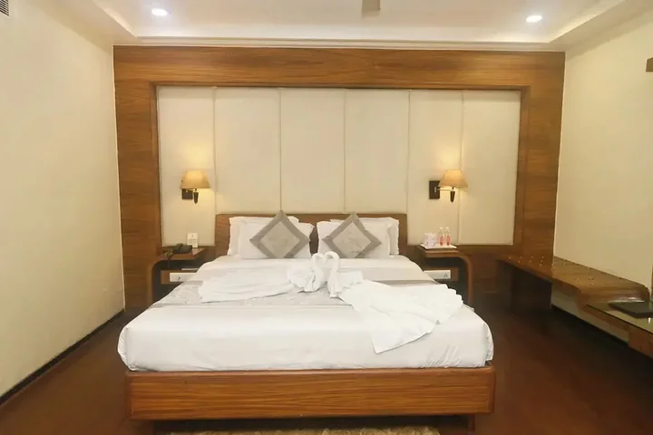 Райпур: Hotel Simran Heritage
