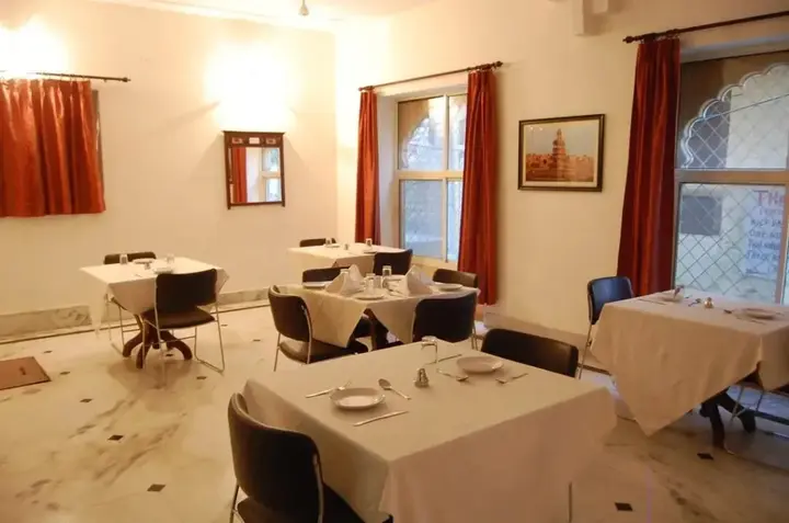 Джайсалмер: WelcomHeritage Kalyan Bhawan