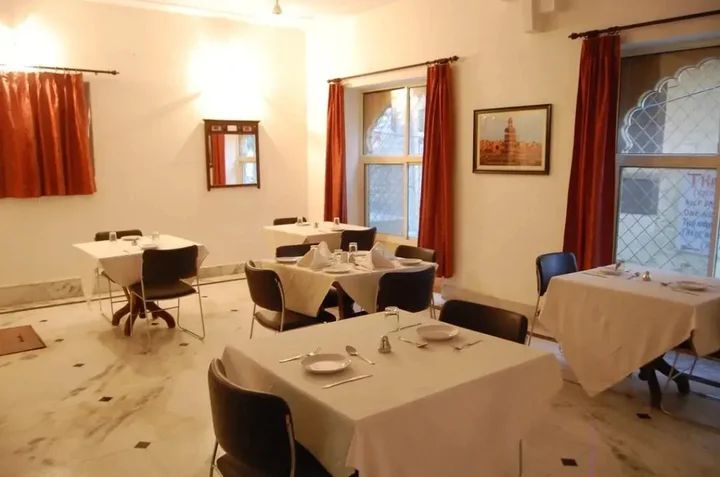 Джайсалмер: WelcomHeritage Kalyan Bhawan