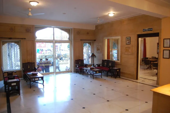 Джайсалмер: WelcomHeritage Kalyan Bhawan