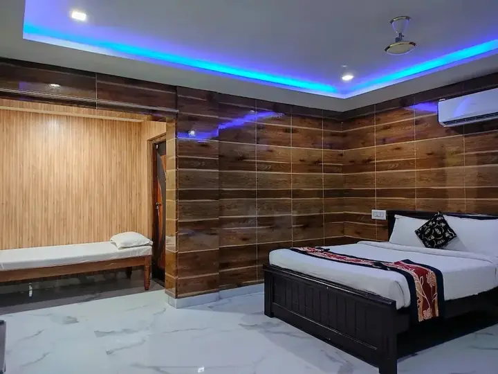Ваниямбади: Thavika O Nila Resort Yelagiri