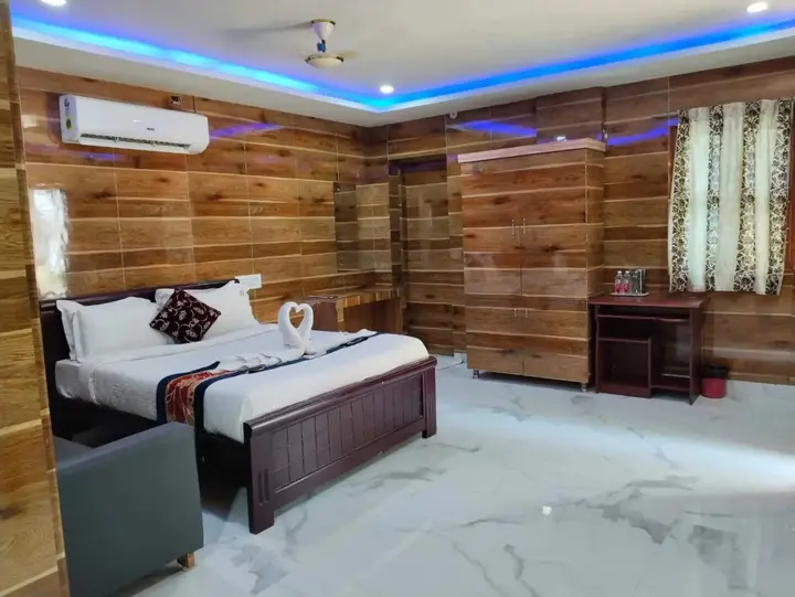 Ваниямбади: Thavika O Nila Resort Yelagiri