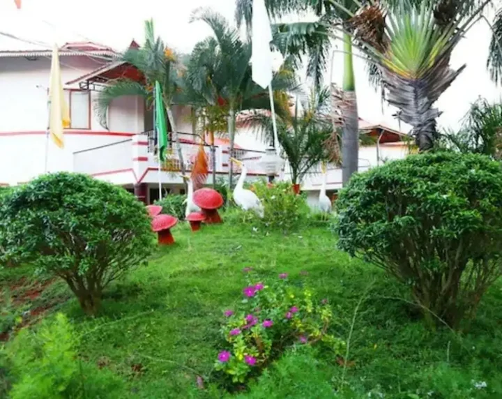 Ваниямбади: Thavika O Nila Resort Yelagiri