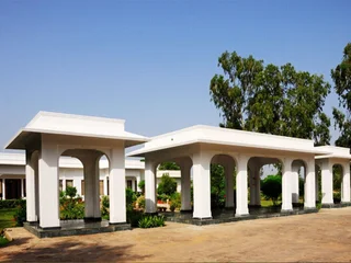 Фатехпур-Сикри: Udai Vilas Palace