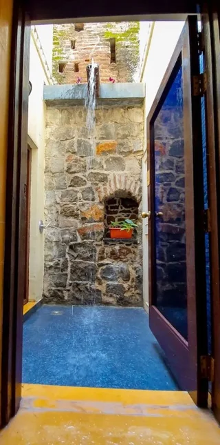 Пуна: Fort JadhavGADH - A GADH Heritage Hotel