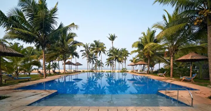 Payyanur: Neeleshwar Hermitage