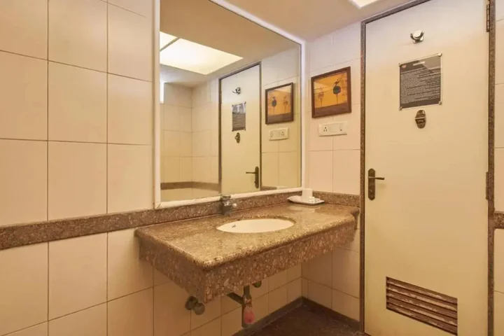 Мумбаи: Sukh Hotel