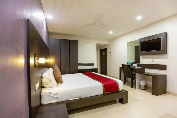 Мумбаи: Sukh Hotel