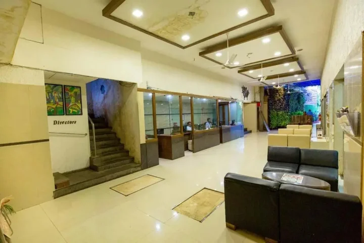 Мумбаи: Sukh Hotel