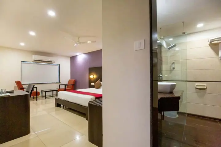 Мумбаи: Sukh Hotel