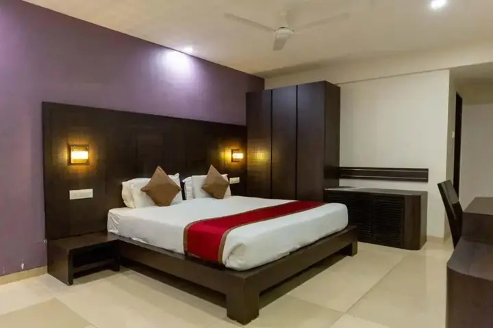 Мумбаи: Sukh Hotel